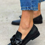 Jenny | Zwarte Loafer met Glanzende Strik