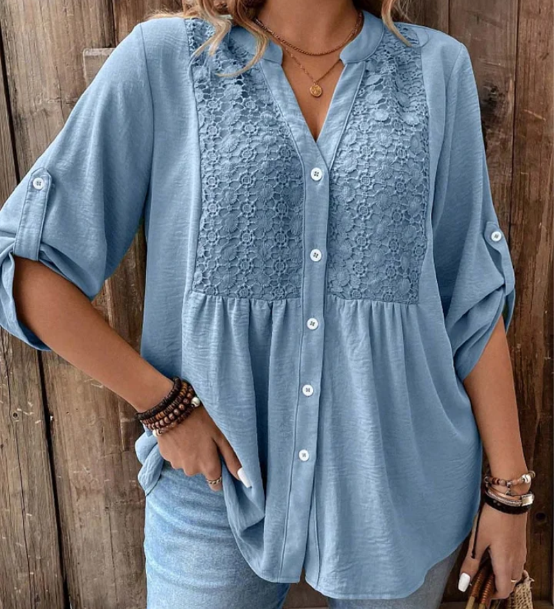 Noor | Blouse met V-hals en knopen