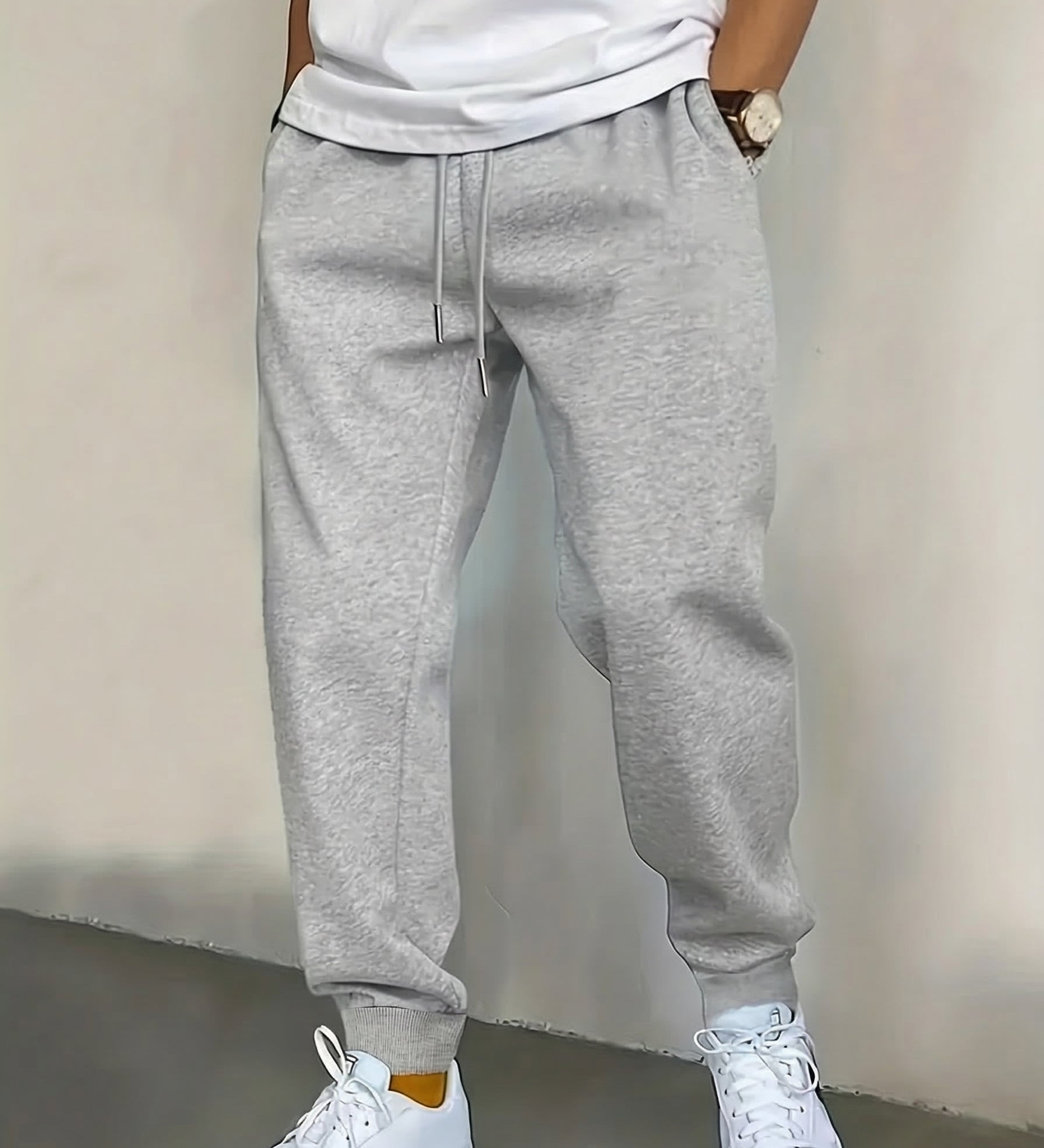 Levi | Essential Jogger - Minimalistisch, Comfortabel & Tijdloos