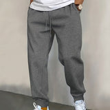 Levi | Essential Jogger - Minimalistisch, Comfortabel & Tijdloos