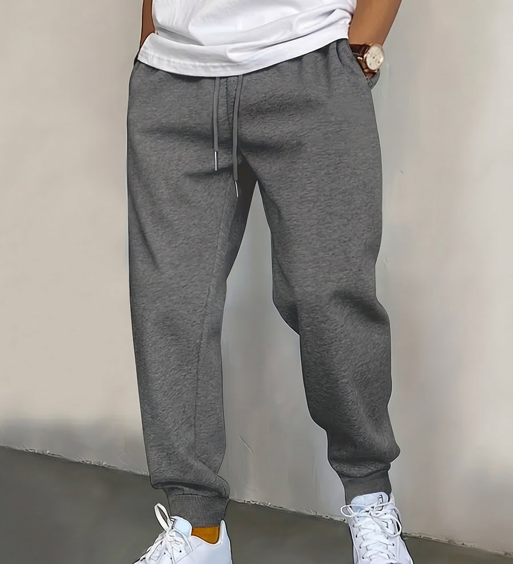 Levi | Essential Jogger - Minimalistisch, Comfortabel & Tijdloos
